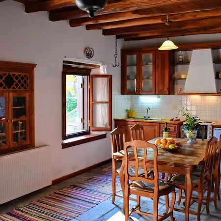 Stone Traditional Up To 6 People Διαμέρισμα *